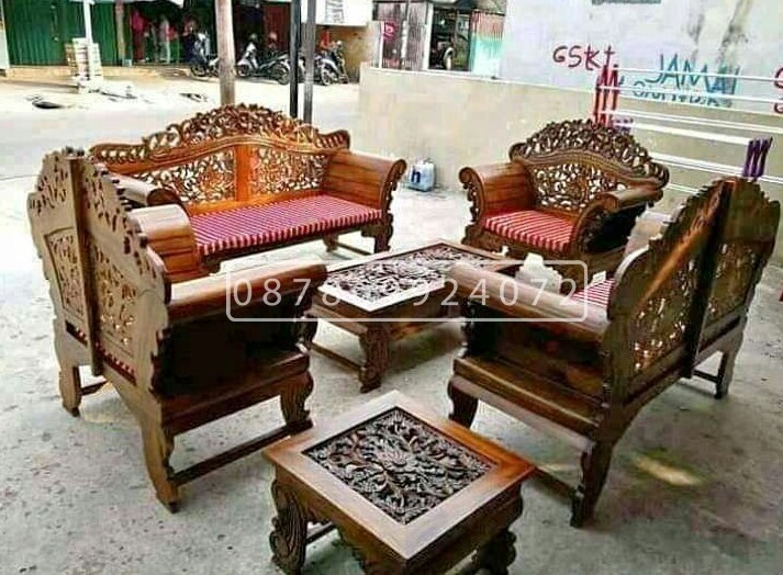 kursi tamu kayu jati ukir klasik khas jawa asli Jepara lengkap matras